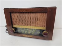 1950 General Electric Model 410 Radio