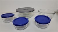 (4) Pyrex Storage Bowls (3 With Lids)
