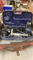 Lincoln battery operated grease gun  w/battery