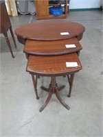 SET OF 3 MAHOGANY NESTING TABLES (1 REPAIRED)