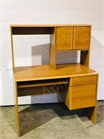press wood desk & hutch set  - oak finish