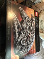 LEGO # 75192 STAR WARS MILLENIUM FALCON