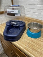 DOG WATER BOWL 3 GALLON & OTHER BOWLS
