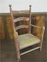 ANTIQUE CHILDS CHAIR
