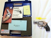 Gun25-Smith & Wesson Pistol, 357 Magnum, Boot Gun