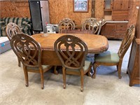 Ornate Dining Table w/2 Leaves & 6 Chairs