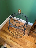 12" Tall Metal Plant Stand