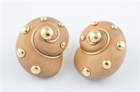 Verdura 18k wood shell earrings.