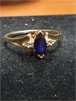 10Kt. Gold Ring with Blue stone 1.7g