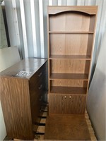 Chest of Drawers w/ Book Shelf