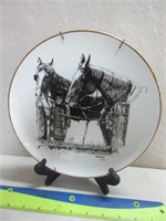 KNOWLES COLLECTOR PLATE - TEAM OF HORSES