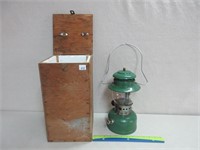 COLLECTIBLE COLEMAN LANTERN IN A WOODEN CASE