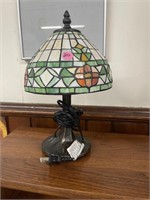 SMALL STAINED GLASS LOOK LAMP