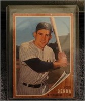 1962 Topps 360 Yogi Berra Card