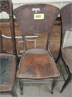 ANTIQUE WOOD DINING CHAIR