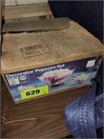 DECORATOR POPCORN SET IN BOX