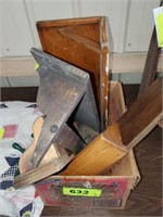 BOX OF ASSORTED DECORATIVE WOOD SHELVES