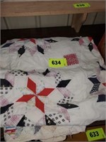 VTG. PIN WHEEL ?  HAND MADE QUILT- SHOWS WEAR