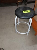 METAL PAD SEAT STOOL