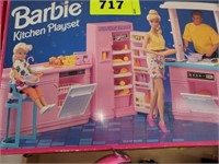 BARBIE KITCHEN PLAYSET- UNSURE IF COMPLETE
