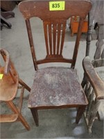 WOOD DINING ROOM CHAIR