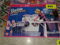 BARBIE SO MUCH TO DO LAUNDRY CENTER PLAY SET