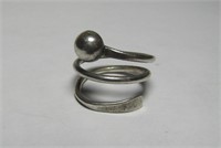 Silver Colored Metal Ring #4 Sz 7 Stamped 92