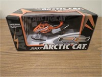 07 Arctic Cat F8, 1:18 Scale