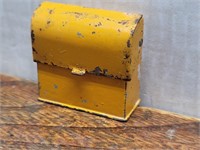 Vintage Dinky Toys Die Cast Box? Handle Pumps insd