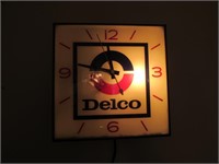 pam clock co. delco lighted clock(works & lights)