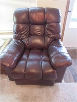leather lazyboy recliner