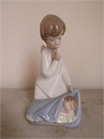 lladro angel w/baby figurine