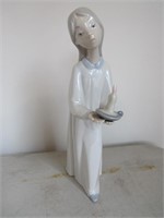 lladro girl w/candle figurine