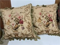 2 TASSLED REVERSIBLE TAPESTRY PILLOWS ABOUT