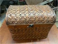 DOME TOP WICKER BASKET ABOUT 10 INCHES TALL AND
