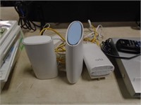 ORBI ROUTER AND AMPLIFIER