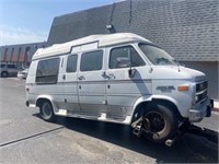 1994 White Chevy G20 Van