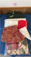 Linen/Napkin/Tablecloth Lot