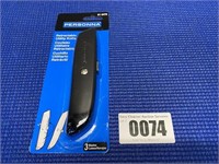 New $4, Retractable Utility Knife w/3 Blades