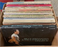 BOX OF RECORDS / ALBUMS / NO SHIPPING PICK UP ONLY