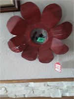 Metal flower & mirror wall hanger