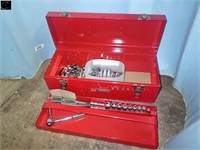 Metal tool box w/ 3/8" + ½" ratchets & sockets