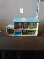 Tin doll house with furniture