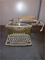 LC Smith & Corona antique typewriter