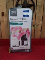Everlast Elite 12 Ounce Prostyle Training Gloves
