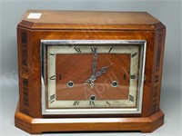 vintage Enfield mantle clock w/ key  9.5" x 12"