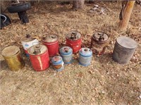 oil cans/gas cans