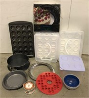 Bakeware & Storage Containers includes Wilton