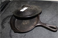 9" LODGE CAST IRON SKILLET WITH LID