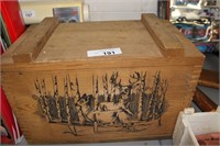 WOODEN BOX WITH DEERS